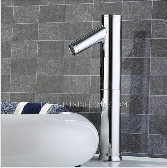 Automatic water sensing touchless faucet