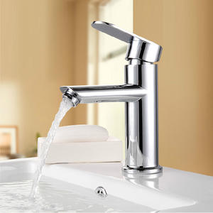 Designed Brass Single Handle Deck Mounted Bathroom Sink Faucet