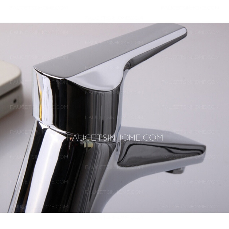 Modern Flat Spout And Handle Center Set Bathroom Faucet
