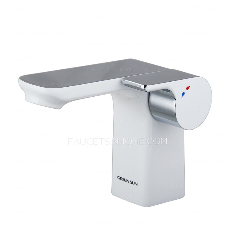 Modern Single Hole Bathroom Electric Faucet Single Handle