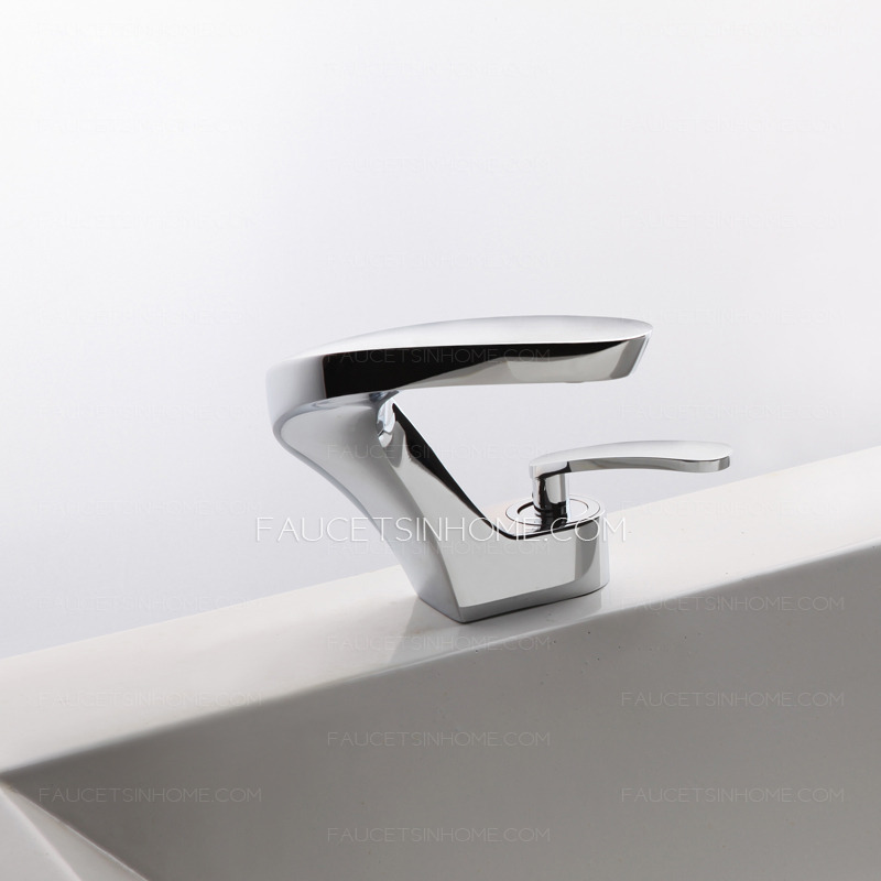 Fashionable Cool Copper Filtering Bathroom Sink Faucet