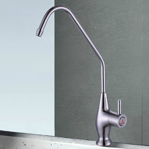 Affordable Goose Neck Design Brass Kitchen Faucets For Water Purifier