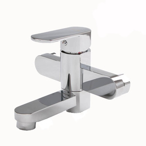 Decorated Electroplated Two Holes Wall Mount Bathtub Faucets