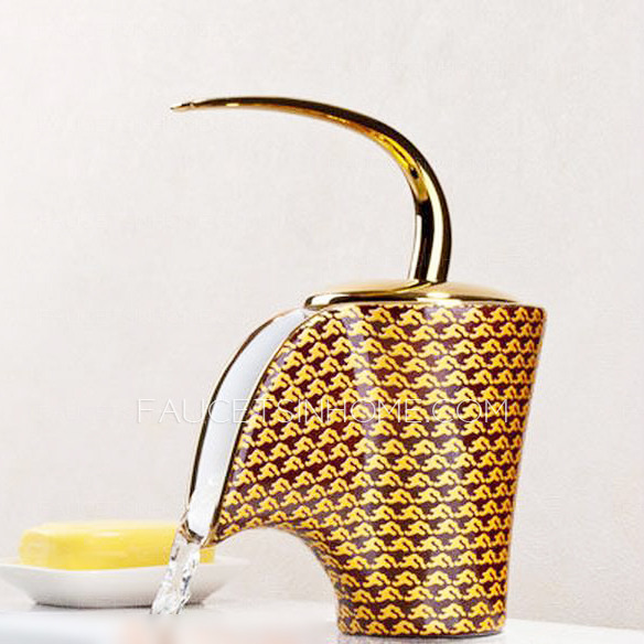 Creative Dec Golden Cup Bathroom Faucet Ideas