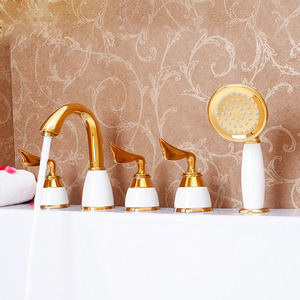 Golden Five Sets Bathtub Faucet With Sprayer