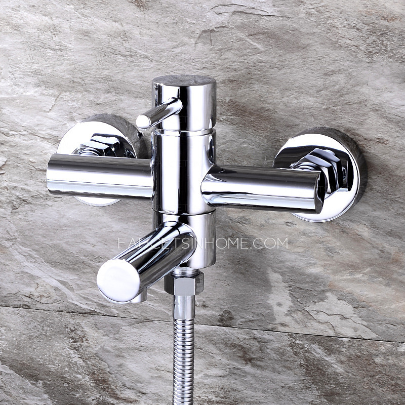 Rotatable Bathtub Faucet Dripping Chrome Finish 