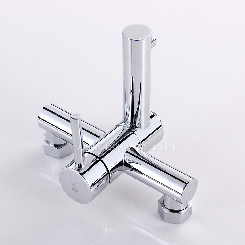 Rotatable Bathtub Faucet Dripping Chrome Finish 