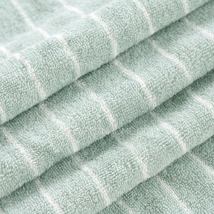 Affordable Striped Cotton 55*27.5 Inch Bath Towel One Piece