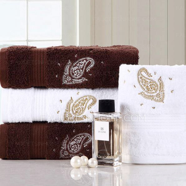 Thick Embroidery 31.5*63 Inch Wicking Bath Towel One Piece