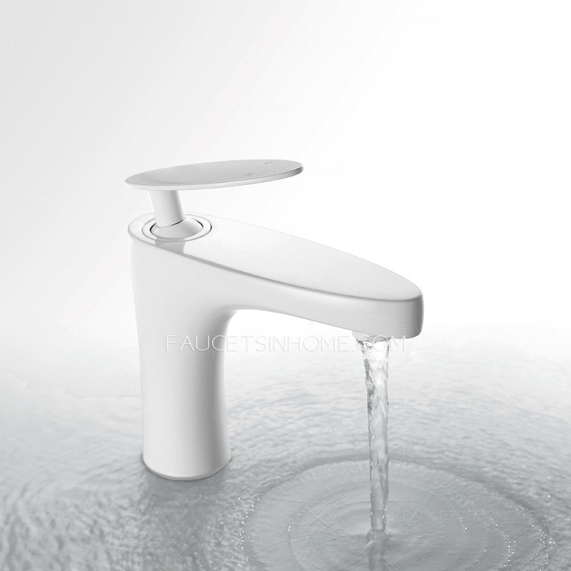 Modern Wall Mount White Painting Bathroom Faucet Sale