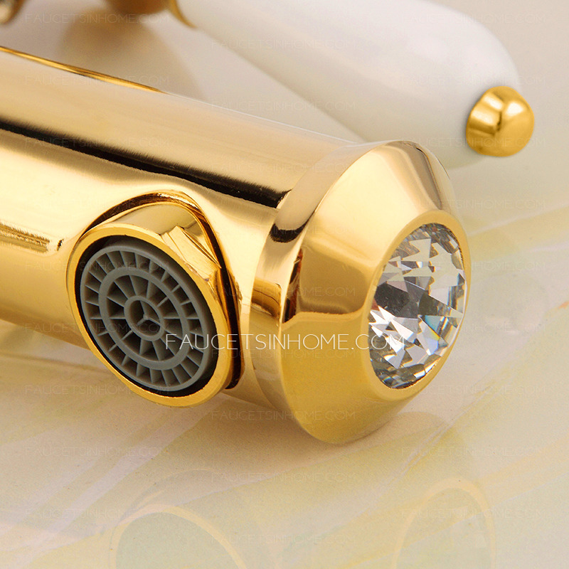 Modern Polished Brass Bathroom Sink Faucet With Pullout Spray