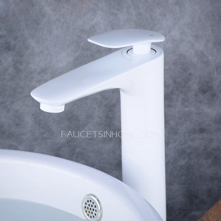 Utility Stylish Polished Brass One Handle Bathroom White Vessel Faucet