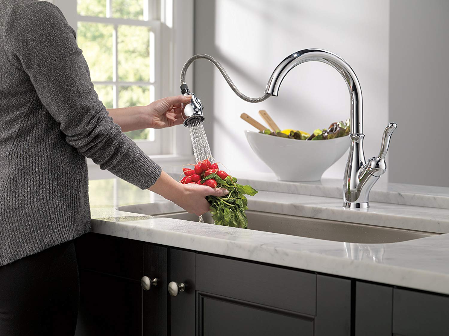Pull Out Kitchen Faucet Chrome zinc alloy Cold and Hot Water One Hole
